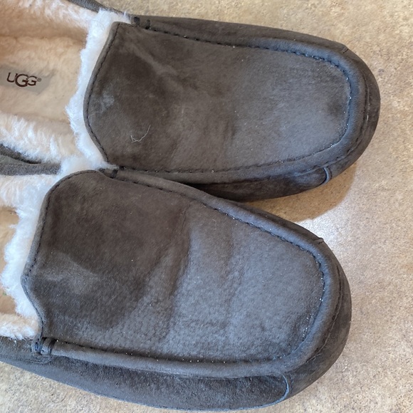 Mens UGG shoes see pictures for measurements no size tag - Picture 7 of 9